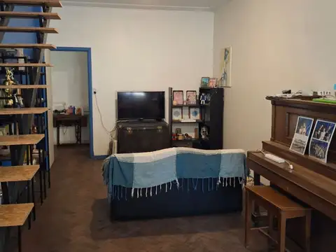 VENTA CASA 5 AMBIENTES EN HAEDO