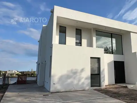 CASA EN VENTA EN EL CANTON - MAROTO PROPIEDADES