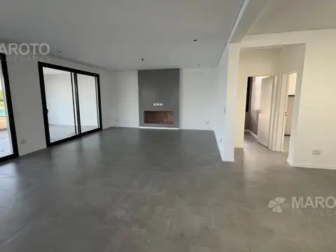 Casa 6 ambientes con 4 baños