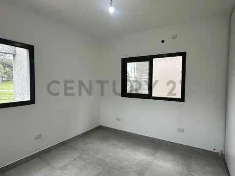 Casa en Venta en Villa Catalina, USD 140.000