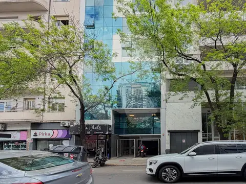 OFICINA EN ALQUILER EN BELGRANO – PLANTA LIBRE Y EXCELENTE LUMINOSIDAD