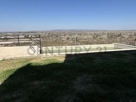 CASA EN VENTA BARRIO AGUARIBAY