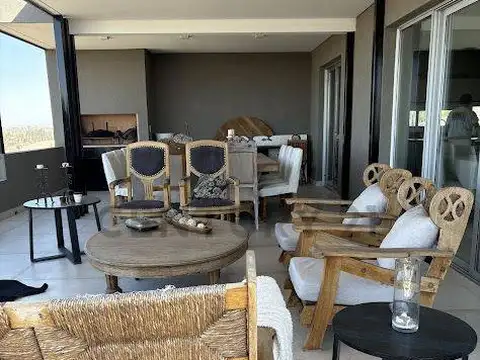 Casa en Venta en Lujan De Cuyo, USD 440.000