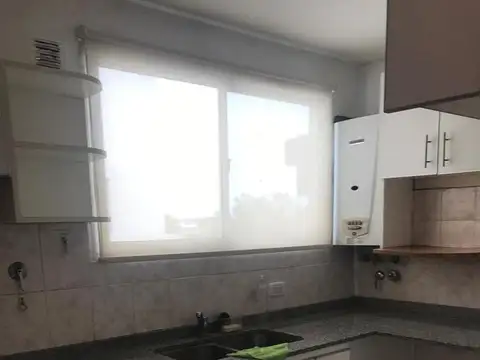 Departamento en Alquiler con 1 cocheras