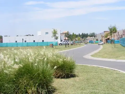 Terreno en Venta 30  mts Fondo