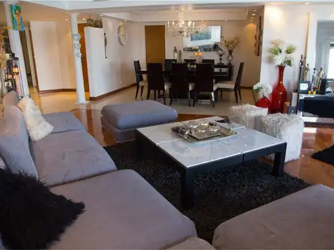 Departamento en Venta con 1 cocheras