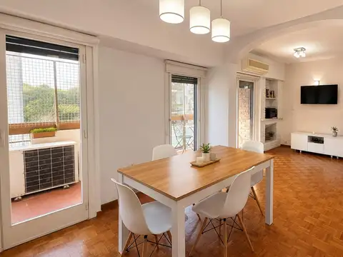 Venta de departamento 4 ambientes Recoleta Balcon baulera Luz