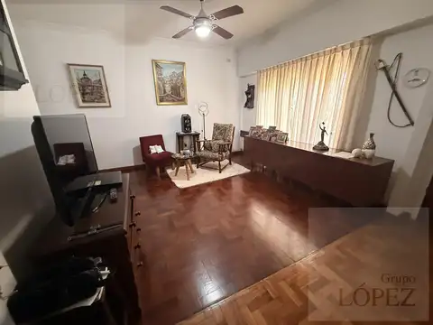 Roque Saenz Peña al 2300