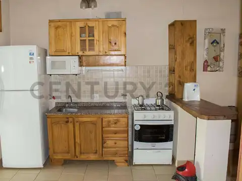 Venta complejo dos cabañas/casas en Reta