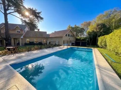 Casa en Venta de 5 dormitorios