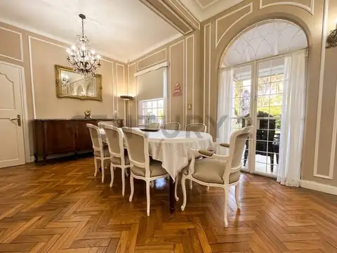 Casa 5 ambientes con 3 baños