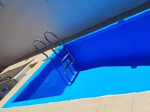 Casa en Alquiler con 1 cochera