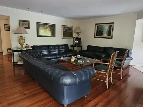 Departamento en Venta con 2 cocheras