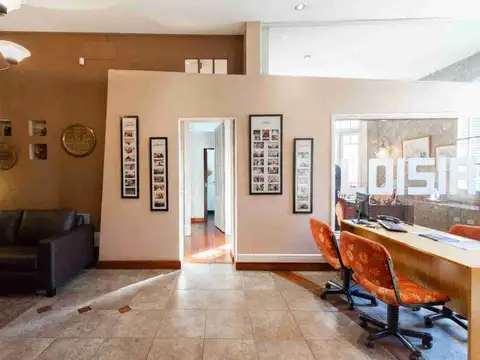 Avenida Rivadavia 13700