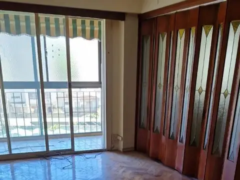 Jorge Newbery 1700, Piso 4