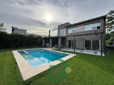 Venta Casa.4 amb.B.Cerrado Altos del Sol.Parque Leloir