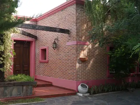 Avenida Agustín M. García Rincon de Milberg, Tigre 6300