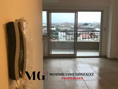 Departamento en Alquiler con 1 cocheras