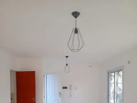 Casa en Alquiler en Villa Rivera Indarte, $ 750.000