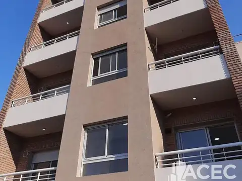 Departamento en Alquiler en República De La Sexta, $ 350.000