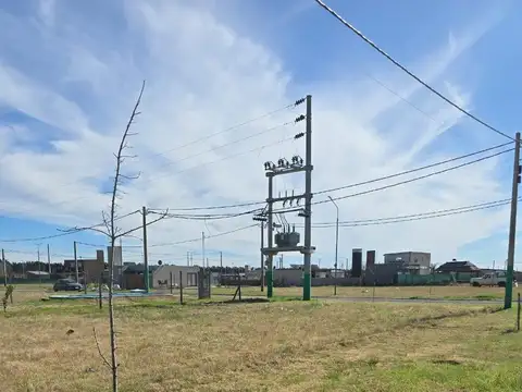 TERRENO EN VENTA BARRIO LA TOSCANA ESCRITURADO 450 M2 ESQUINA