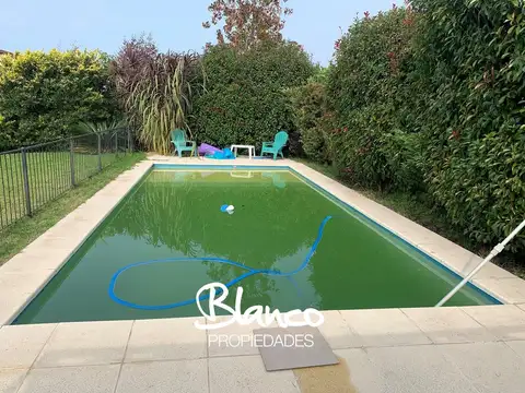 Marinas del Pilar 300