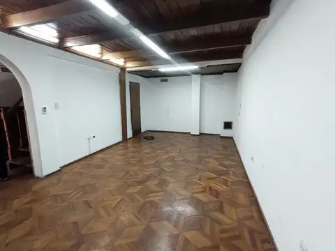PASCO AL 800 -ABASTO- AMPLIA CASA- LOTE 9.52 X 16.45 -