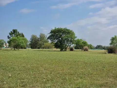 Lote de 1500m2 en Venta  - Medal Country club - Barrio Cerrado Pilar