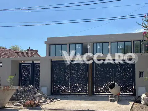 Venta Casa 4 Ambientes, Ituzaingó Norte