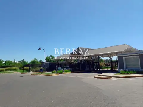 Lote venta de 900 m2 en El Yacht Nordelta