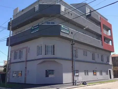 EXCELENTE 3 AMBIENTES EN LANUS OESTE APRO CREDITO!