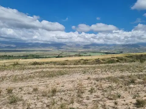 Terreno en Venta en La Carrera, USD 85.000