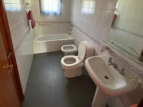 CASA  ALQUILER TORTUGUITAS