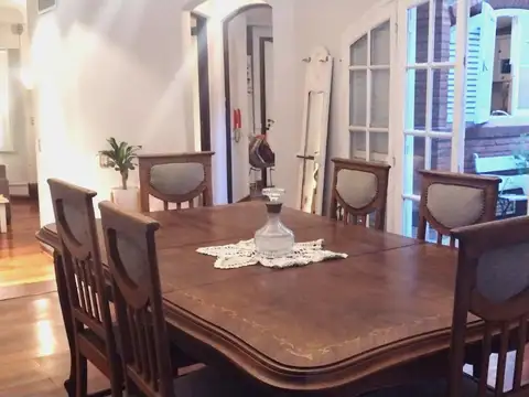 Flores Venta Casa 5 amb garaje pileta patio terraza