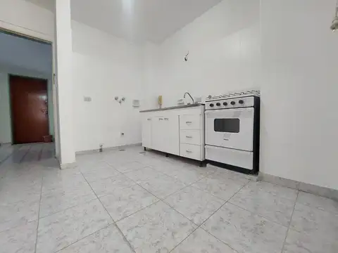 Departamento en Alquiler en Republica De La Sexta, $ 350.000