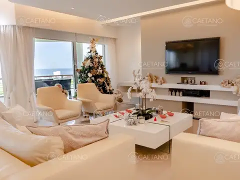 Venta apartamento 4 dormitorios. Playa mansa, Punta del Este