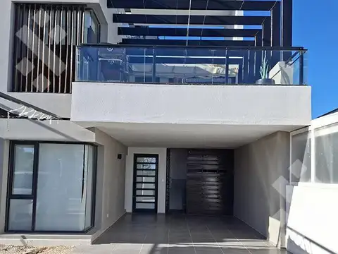 Departamento en Venta con 2 cocheras
