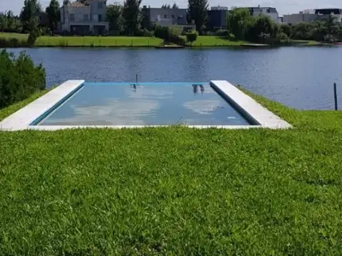 Aristobulo del Valle 800