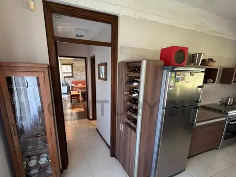 Casa 5 ambientes con 3 baños