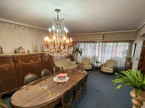 VENTA CASA 4 AMB C/COCHERA