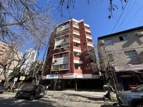 Maestro Angel D'elia 1200, Piso 5