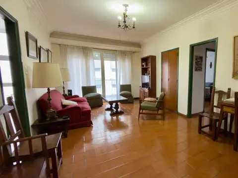 Departamento 3 ambientes con dependencia y balcón  - Av. Colón 1400 - Mar del Plata