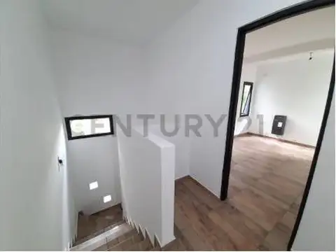 DUPLEX A LA VENTA EN LISANDRO OLMOS