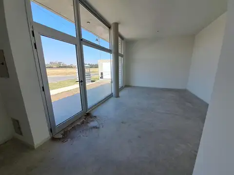 Local en Alquiler en Fisherton, $ 300.000