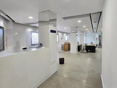 Oficina en Alquiler 70 años