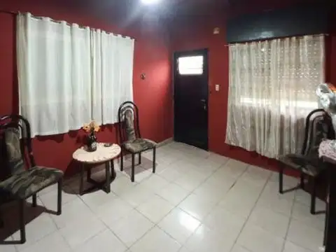 24 E/ 82 Y 83 , Piso PB