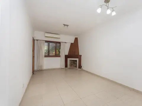 Casa en Venta en Olivos, USD 240.000