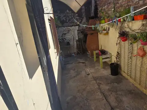 Depto Tipo Casa 4 ambientes con 1 baño