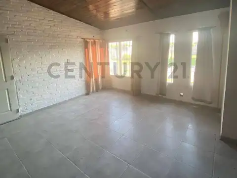 Casa en Venta en Puerto Gral San Martin, USD 55.000