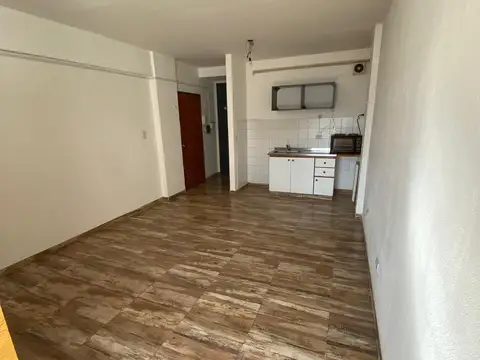 Excelente monoambiente a metros de Facultad de Medicina, muy luminoso